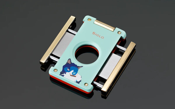 Siglo Grumpy Cat  Blue / Red Lighter and Cutter Set