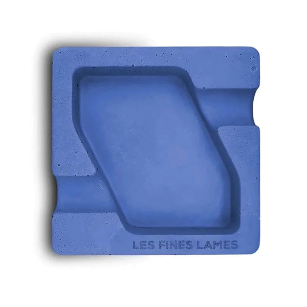Les Fines Lames Ashtray...Click hear to see Collection!