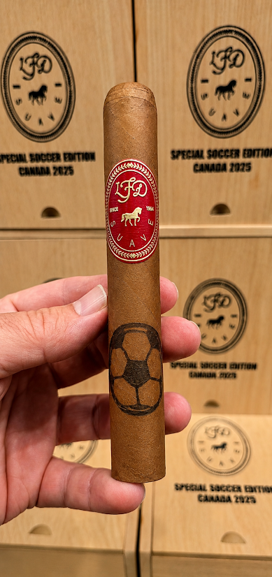 La Flor Dominicana Suave Maximo Soccer Edition
