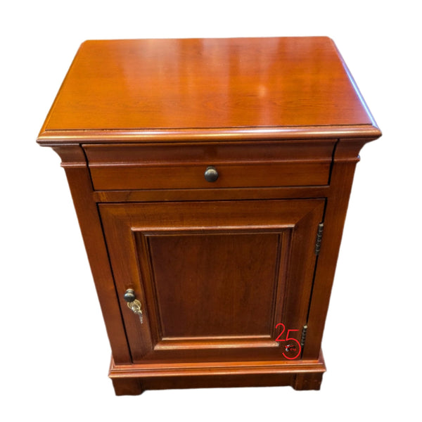 Lauderdale End Table 600+cc Humidor Includes Hydra SM Electronic Humidifier ($199.99 FREE.) NOT AVAILABLE FOR SHIPPING, LOCAL PICK-UP ONLY! (Copy)