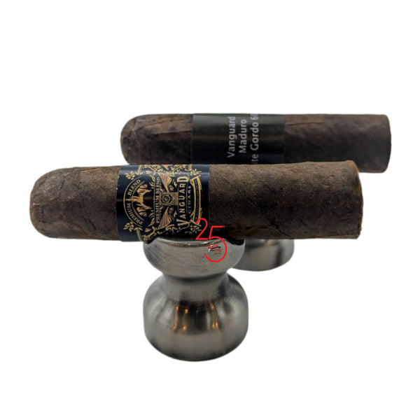 Vanguard Petite Gordo Maduro