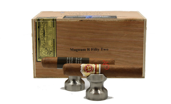 Arturo Fuente Magnum R #52 - TSC Inc. Arturo Fuente Cigar